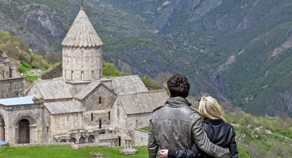 Армянские традиции: свадьба, рождение ребенка, гостеприимство, виноделие