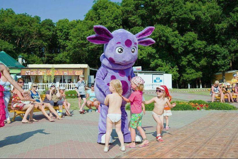 Отдых с детьми в геленджике 2021, куда сходить и что посмотреть, парки развлечений, пляжи, аквапарки
