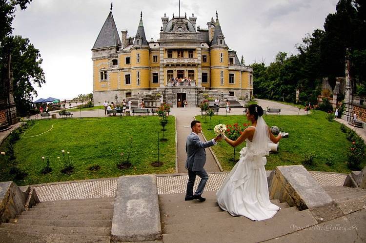 9 самых красивых мест для свадебного путешествия в россии | праздник идей
