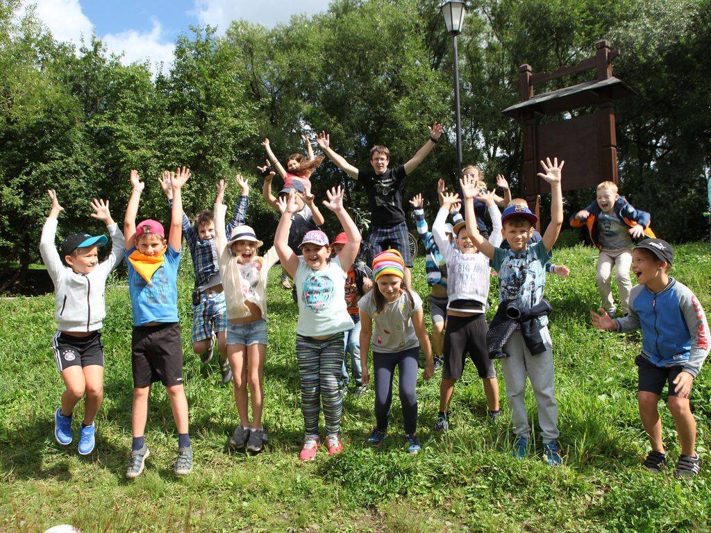 15 самых лучших детских лагерей россии на летние каникулы – какой лагерь для ребенка выбираете вы?