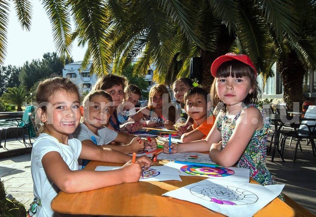 Абхазия с детьми: особенности, преимущества и недостатки отдыха +видео и фото