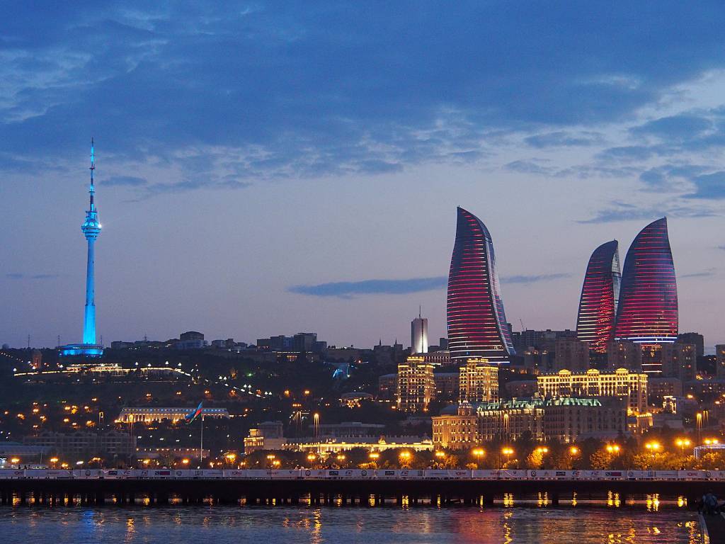 Азербайджан - экономико-географическое положение и основные сведения о стране