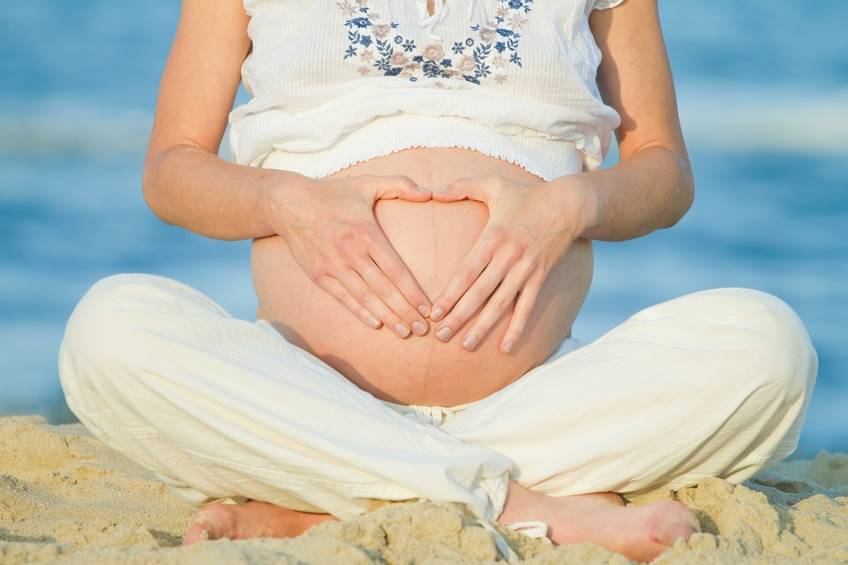 Куда поехать беременной отдыхать — санатории для беременных, на каком сроке ехать на море, можно ли летать на самолете, советы гинекологов