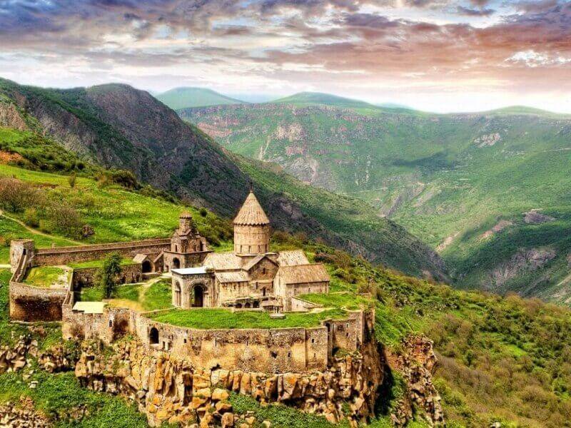 Лучшие достопримечательности армении с фото и описанием