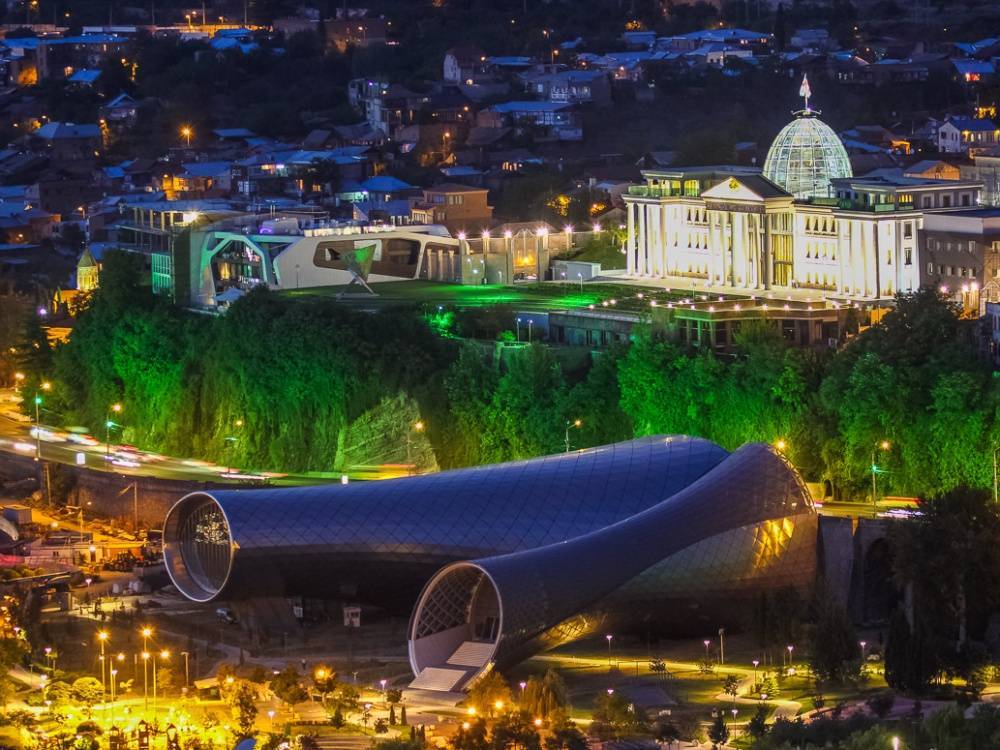 Что посмотреть и куда сходить в тбилиси: 10 идей | tips&trips