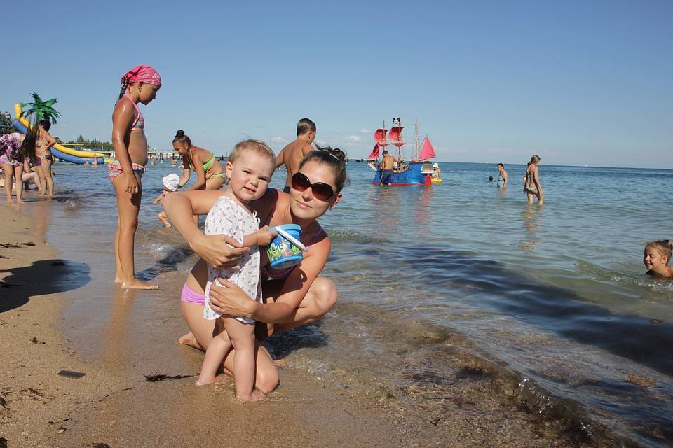 Евпатория: отдых с детьми, детские пляжи, лучшие отели, развлечения и экскурсии