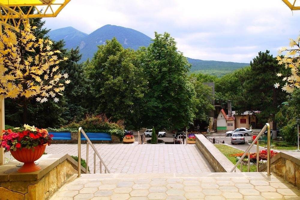 Особенности отдыха в железноводске и ставропольском крае: почему к нам приезжают | официальный сайт санатория спа-отеля «рафаэль»