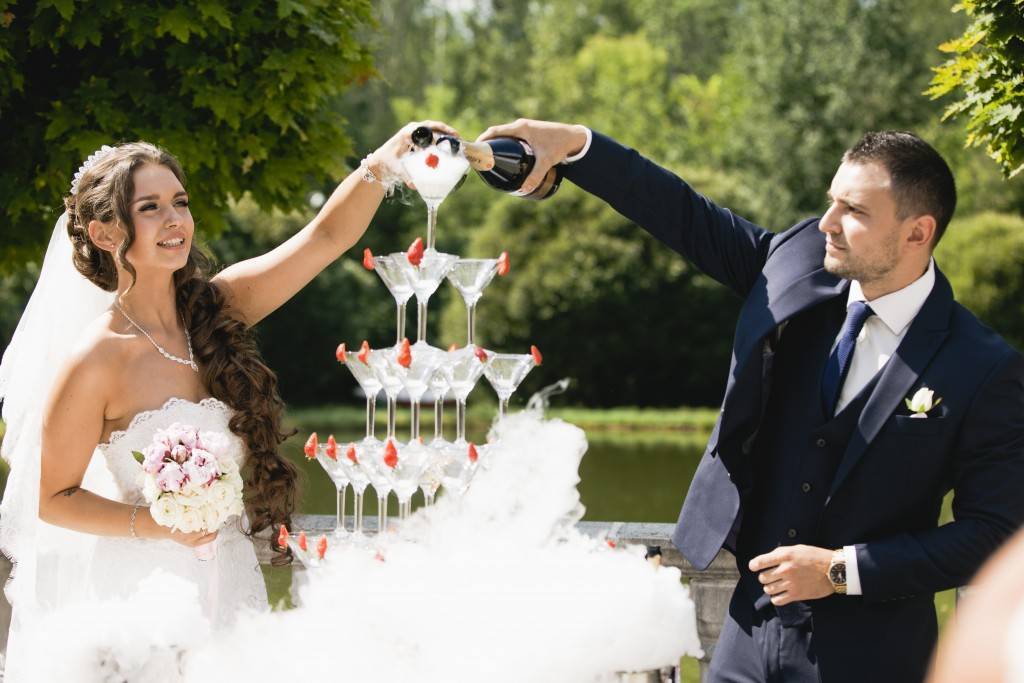 Свадьба для двоих 2021: варианты без гостей и идеи как провести день, отпраздновать за границей + как устроить незабываемую регистрацию брака без торжества вдвоем с фото