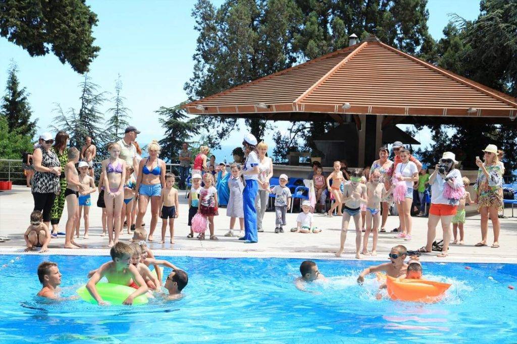 10 лучших семейных отелей россии для отдыха с детьми