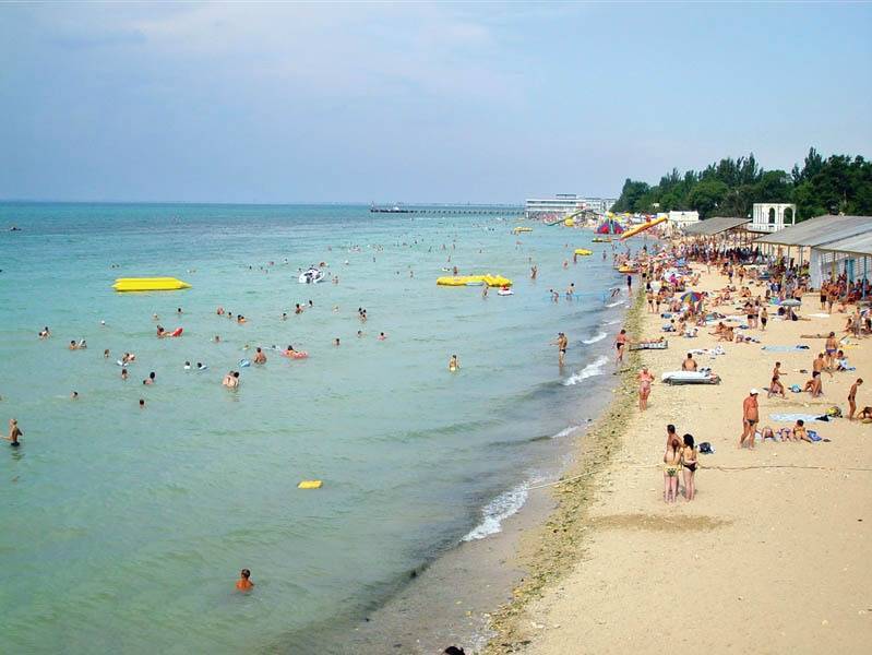 Где на черном море расположены песчаные пляжи?